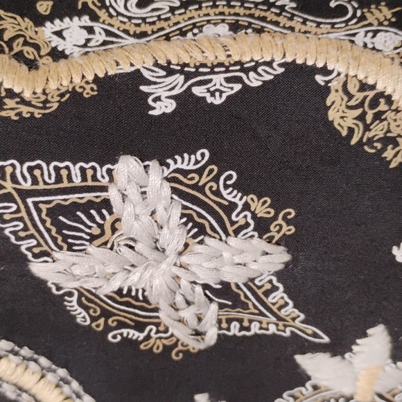 Dress Barn top - Picture 4 of 16